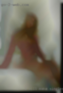 I will make singles horny a good fuck toy.