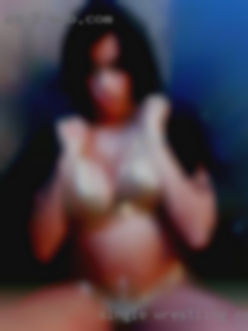 Single wrestling naked females or couples.
